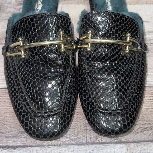 Clarks Pure 2 Mule Black Leather Gold Bit Shearling Slip On Slides Slippers | Si - Picture 2 of 5